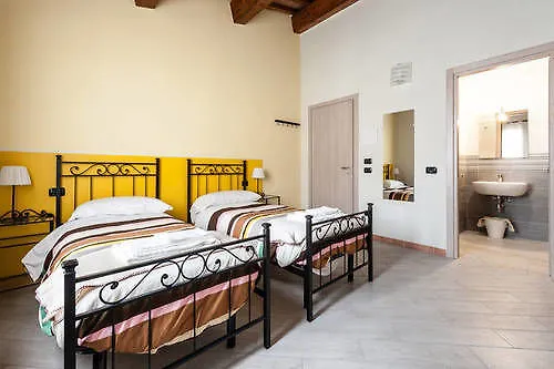 B&B Bianchi 64 Bed & Breakfast Pisa
