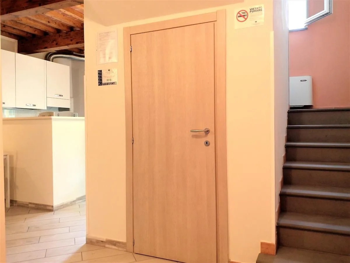 Nocleg ze śniadaniem B&B Bianchi 64 Piza