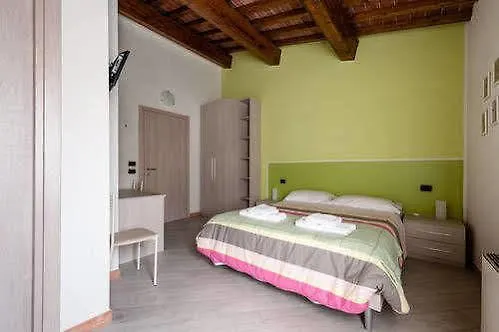 B&B Bianchi 64 Pisa Bed & Breakfast
